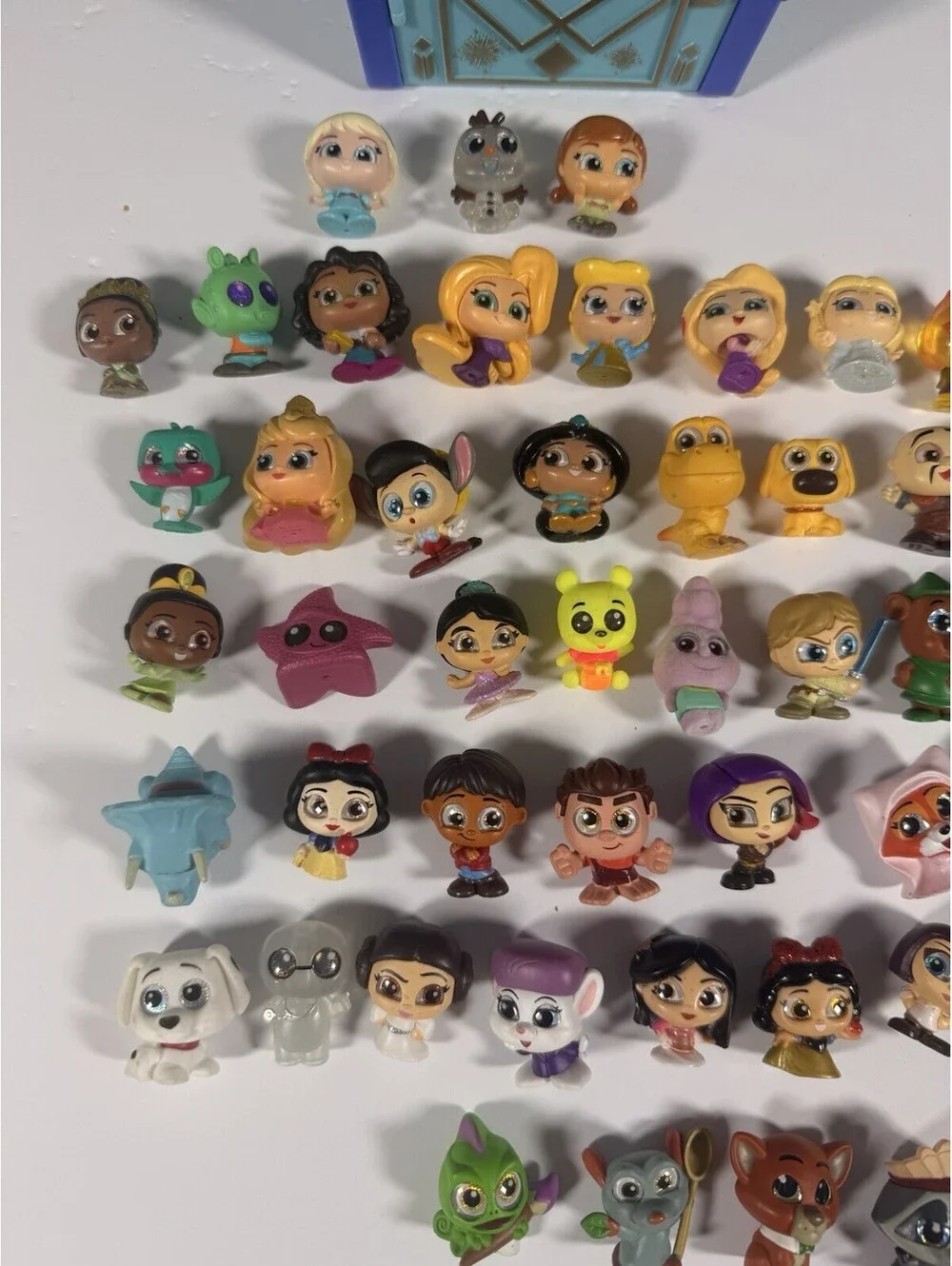 Disney Doorables Mixed Lot 47 Pieces Plus Frozen House